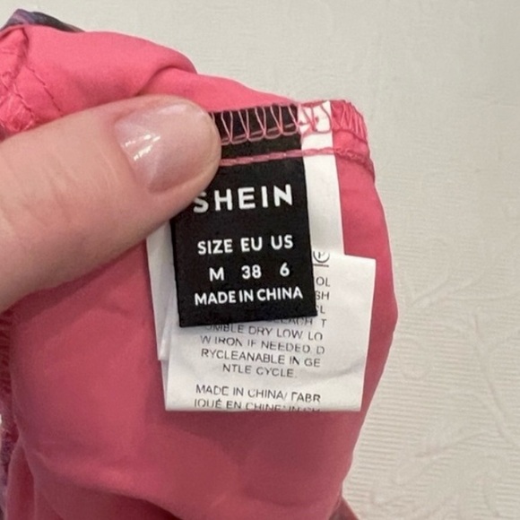 SHEIN | Pink Marble Swirl Matching Set - Picture 7 of 7